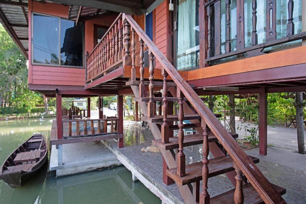 Raknatee Resort Накхон Патом Екстериор снимка