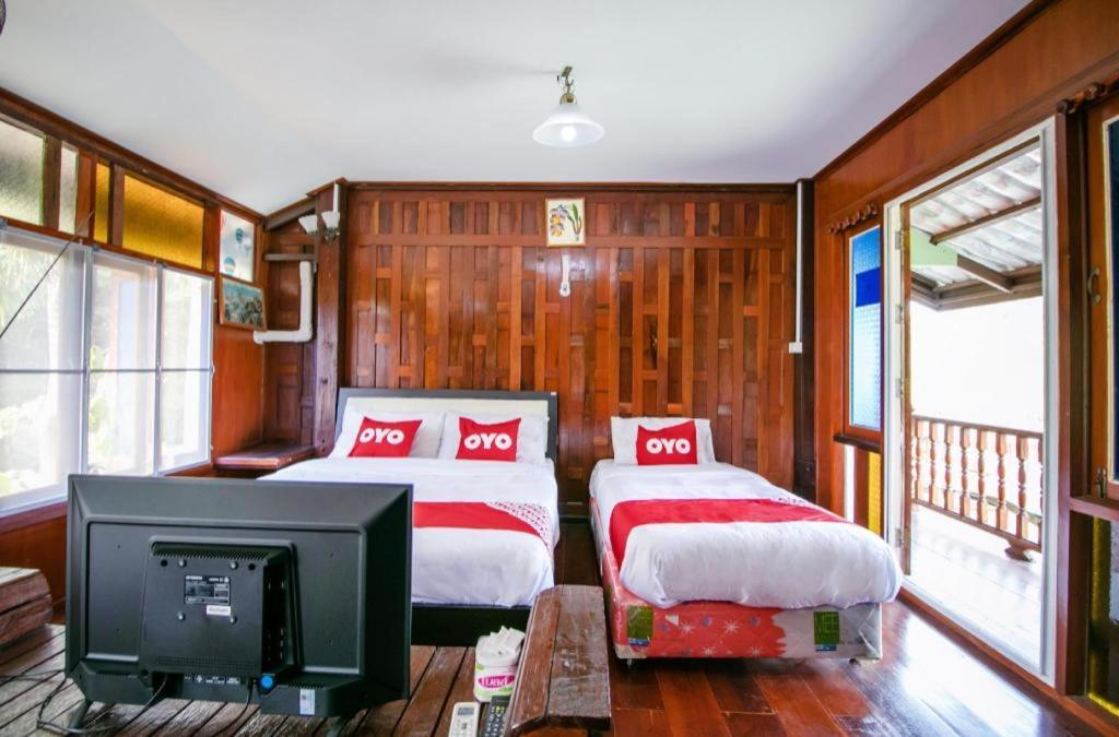 Raknatee Resort Накхон Патом Екстериор снимка
