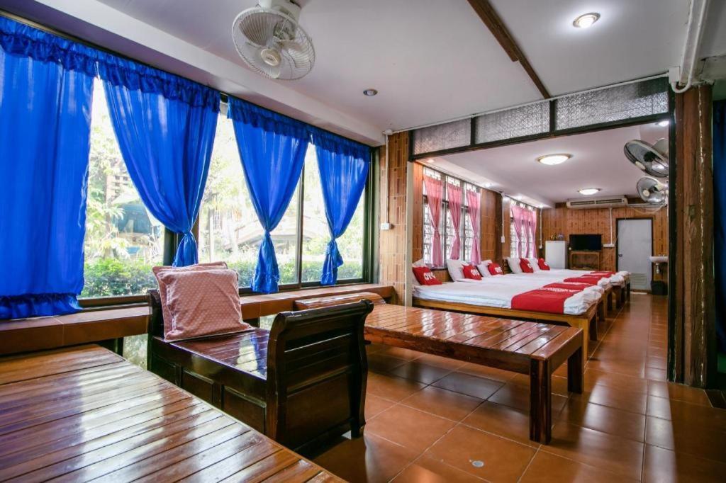 Raknatee Resort Накхон Патом Екстериор снимка