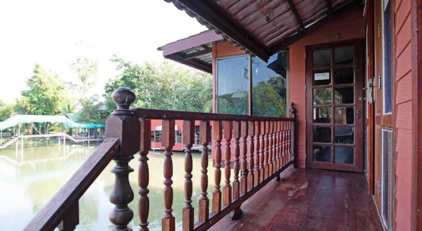 Raknatee Resort Накхон Патом Екстериор снимка